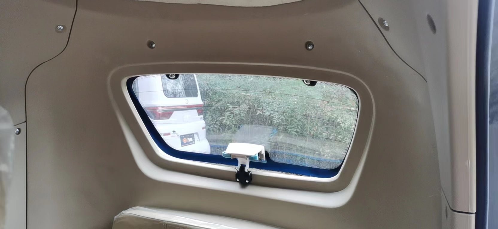 GIO Golf Enclosed Mobility Scooter GGMB
