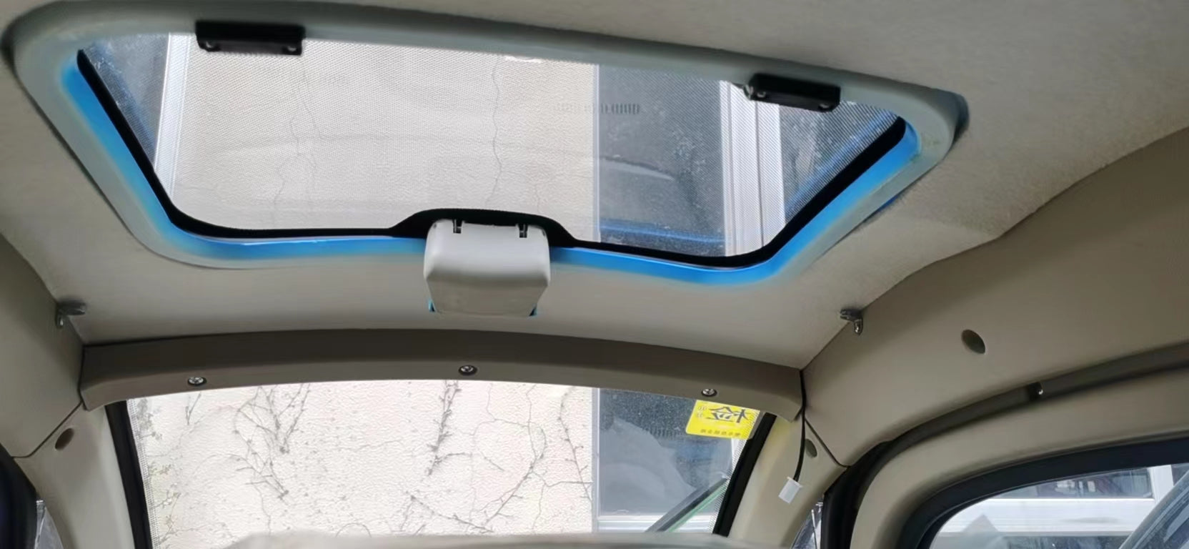 GIO Golf Enclosed Mobility Scooter GGMB