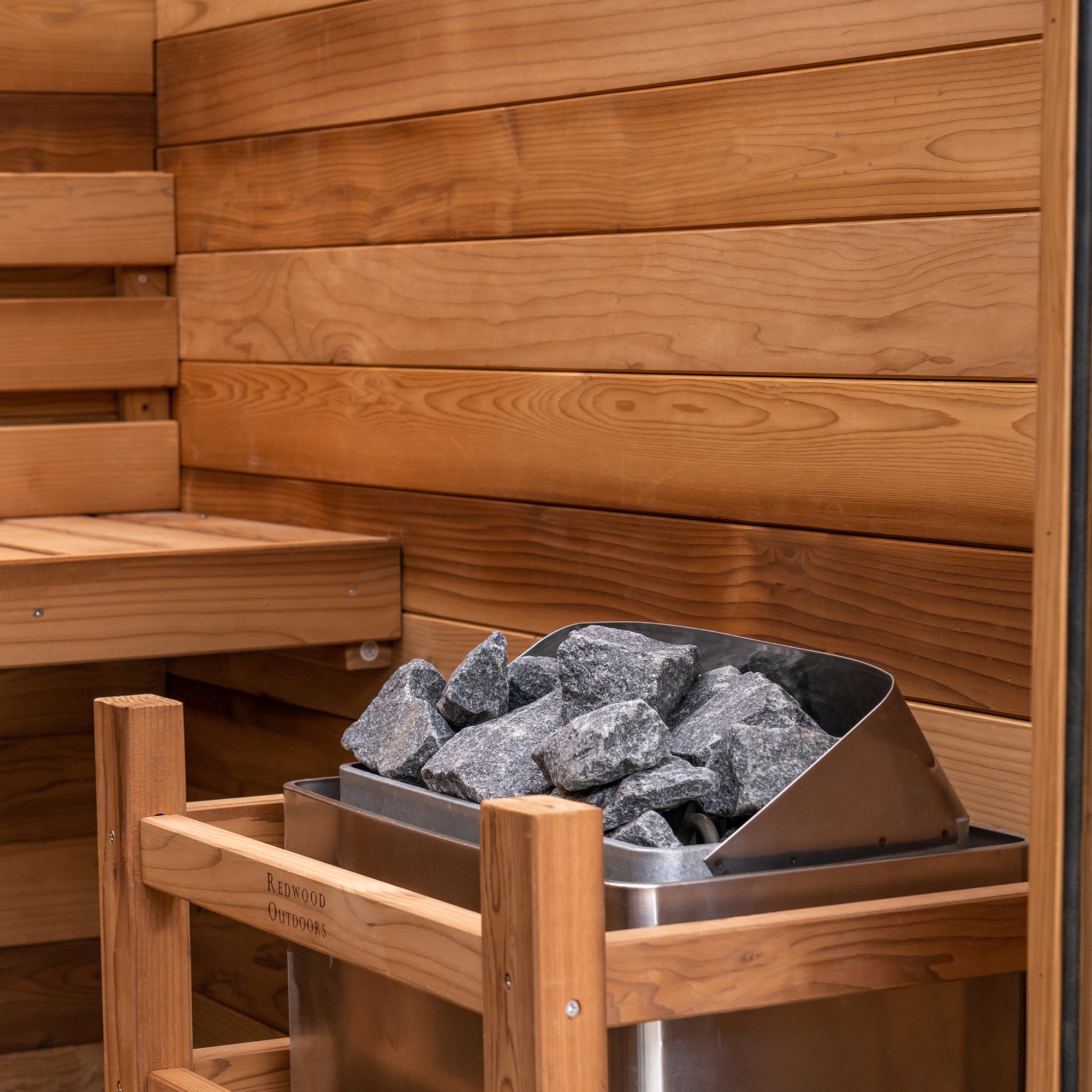 Redwood Outdoors 3-Person Haven Indoor Sauna SN-IBU-H3K001F