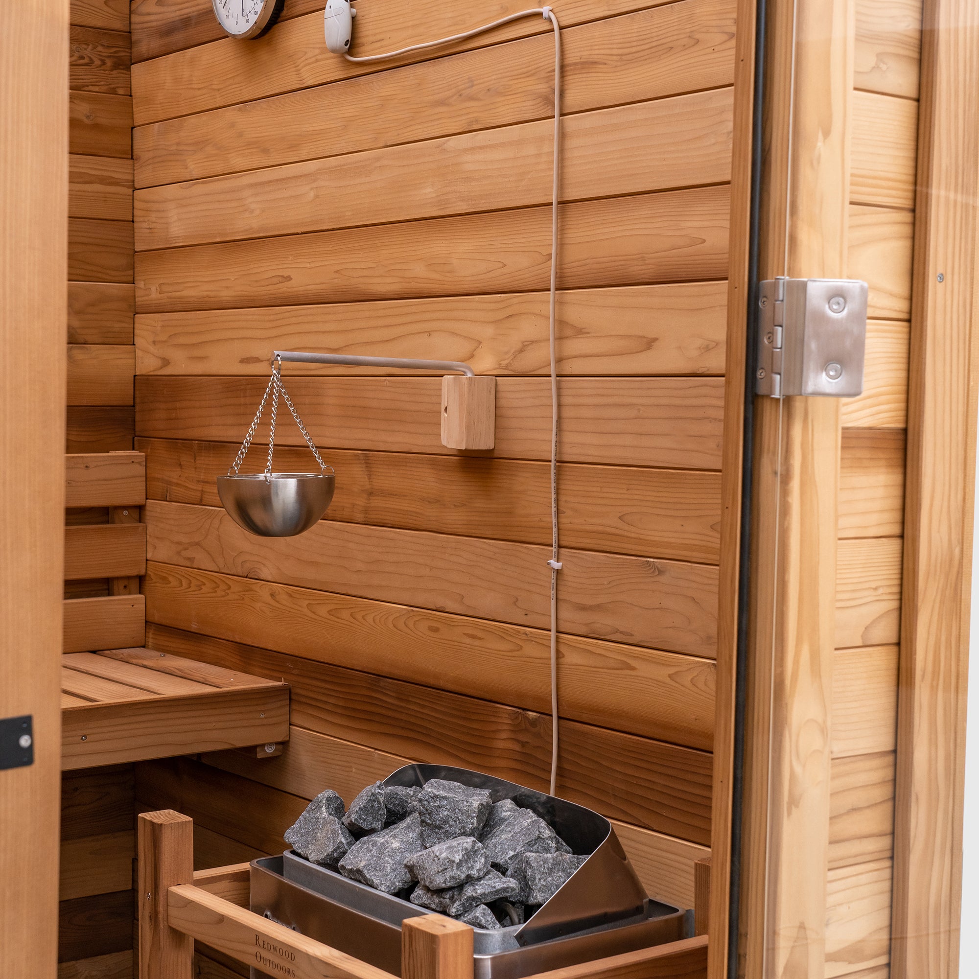 Redwood Outdoors 3-Person Haven Indoor Sauna SN-IBU-H3K001F