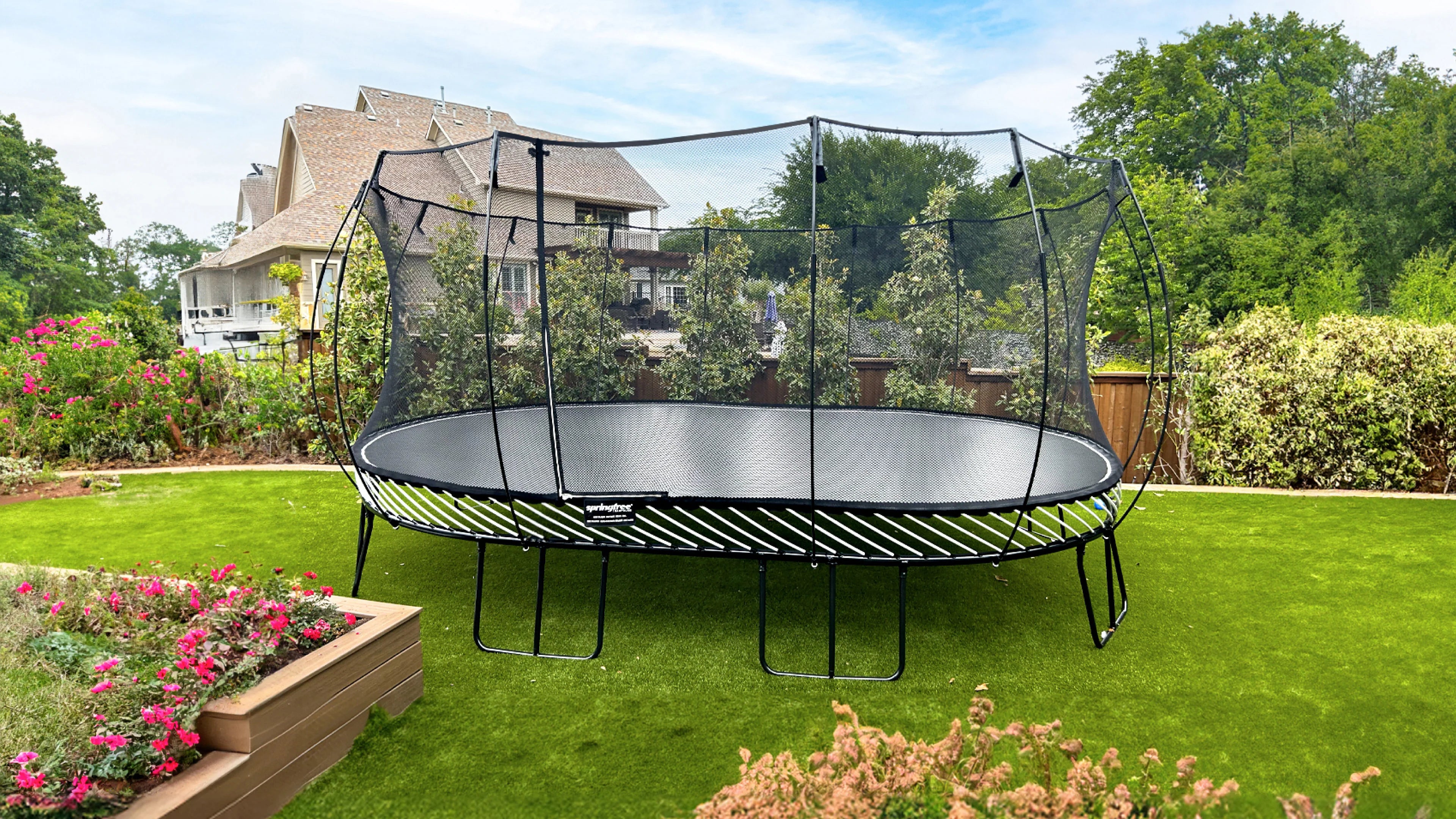 Springfree Jumbo Oval Trampoline O200