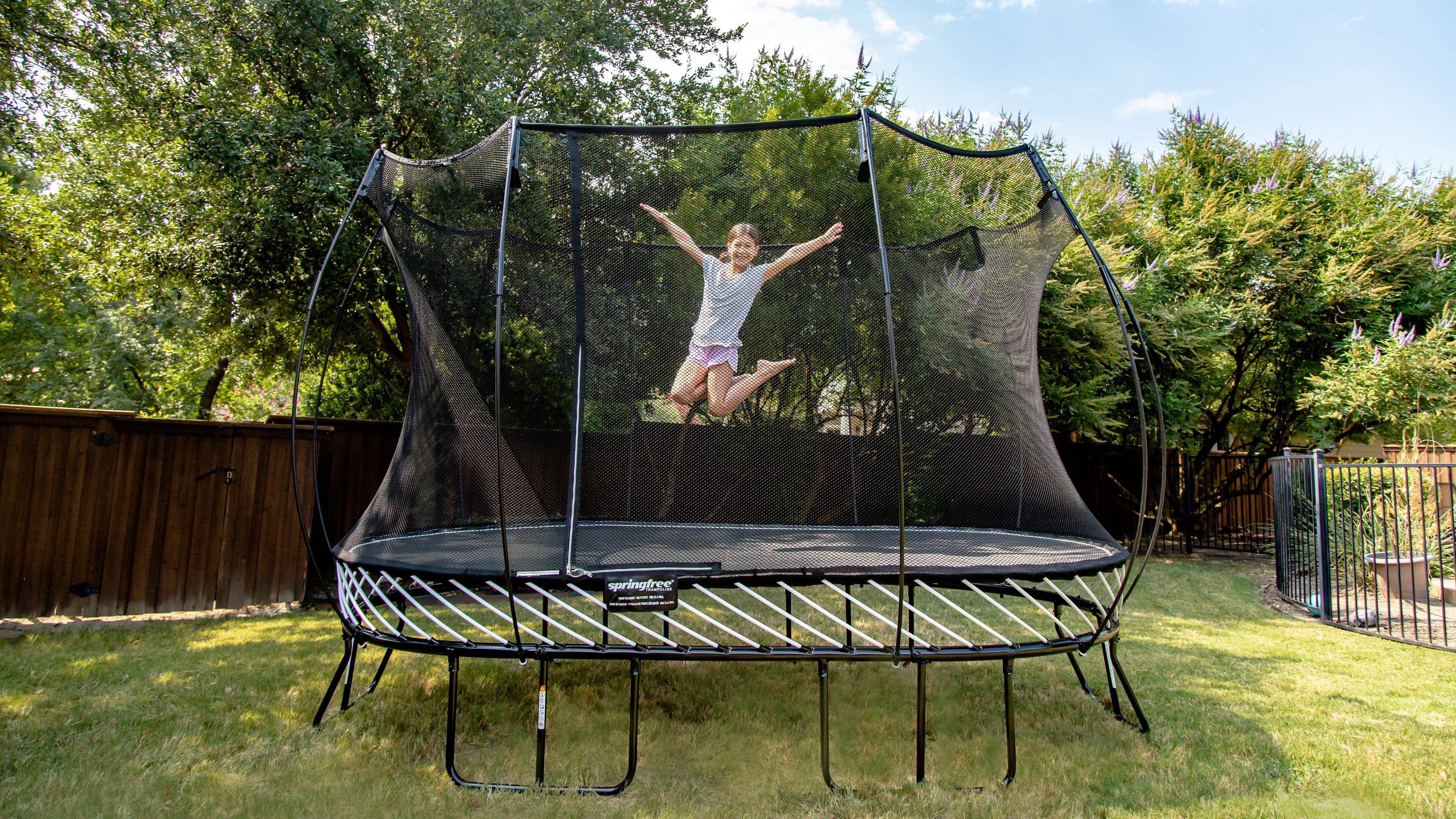 Springfree Large Oval Trampoline O92