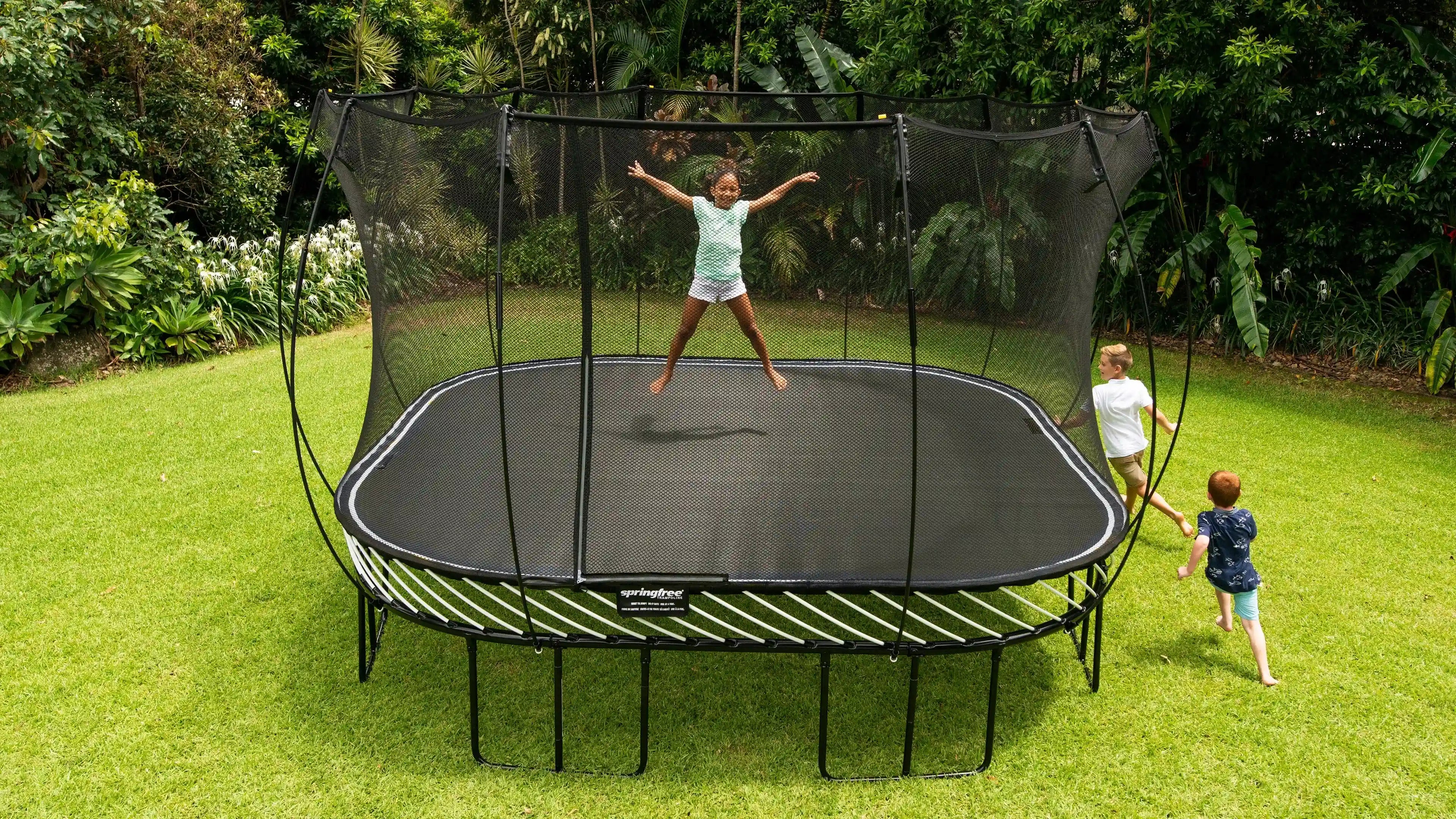 Springfree Jumbo Square Trampoline S155
